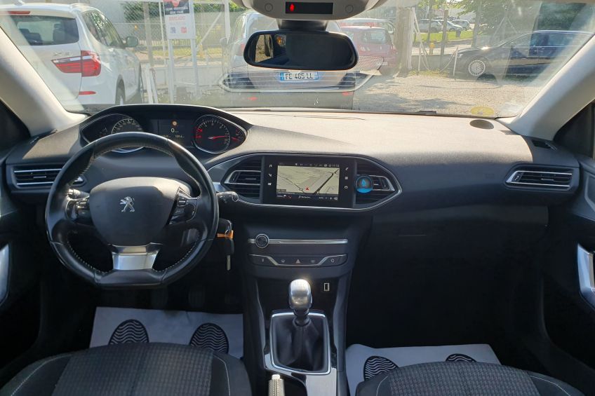Peugeot 308 SW Peugeot 308 SW 1,5 HDI/Distribution neuve/136000kms/Garantie et révisé/Réservation&Livraison Possible