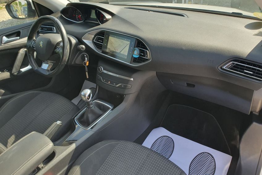 Peugeot 308 SW Peugeot 308 SW 1,5 HDI/Distribution neuve/136000kms/Garantie et révisé/Réservation&Livraison Possible