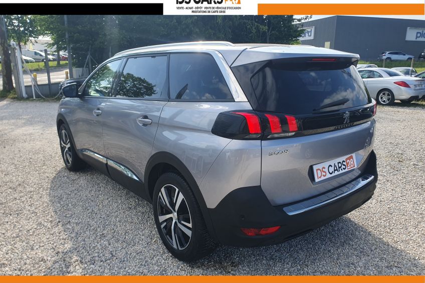 Peugeot 5008 Peugeot 5008 1,5 HDI/Automatique/7places/Allure//Garantie et révisé/Réservation&Livraison Possible