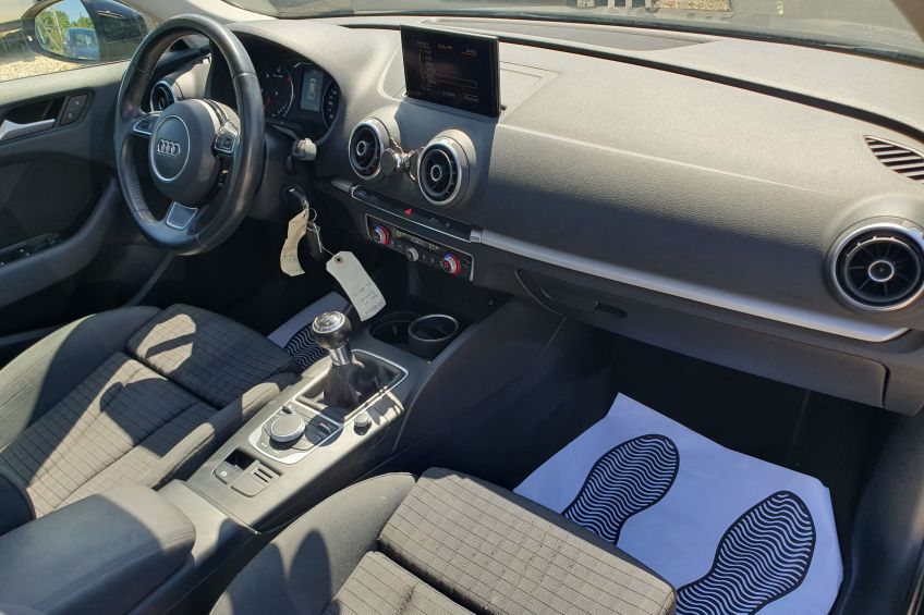 Audi A3 Audi A3 1,6 tdi/2014/Toit ouvrant/144000kms/Distribution neuve/Garantie/Réservation&Livraison Possible