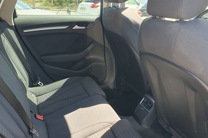 Audi A3 Audi A3 1,6 tdi/2014/Toit ouvrant/144000kms/Distribution neuve/Garantie/Réservation&Livraison Possible