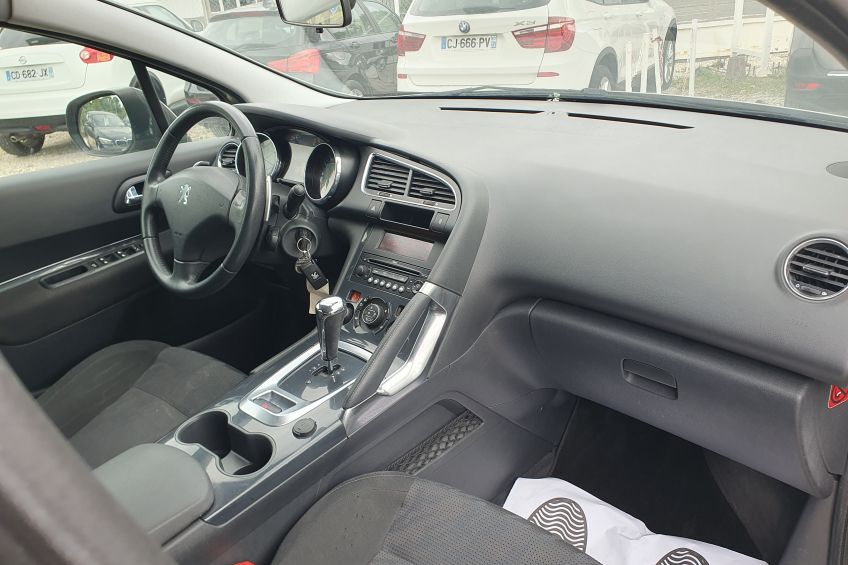 Peugeot 3008 Peugeot 3008 1,6 HDI/Automatique/Distribution neuve/Garantie et révisé/Réservation&Livraison Possible