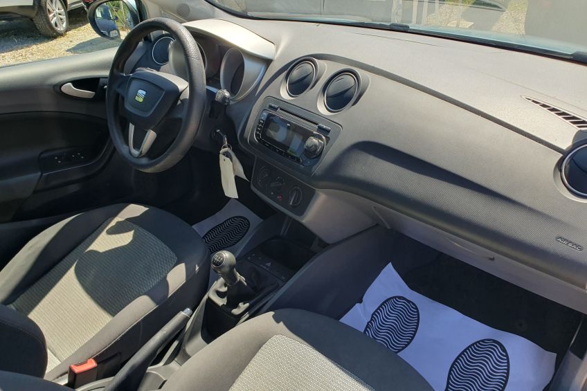 Seat Ibiza  Seat Ibiza 1,6 TDI/128000kms/Régulateur/Clim/Distribution neuve/Garantie/Réservation&Livraison Possible