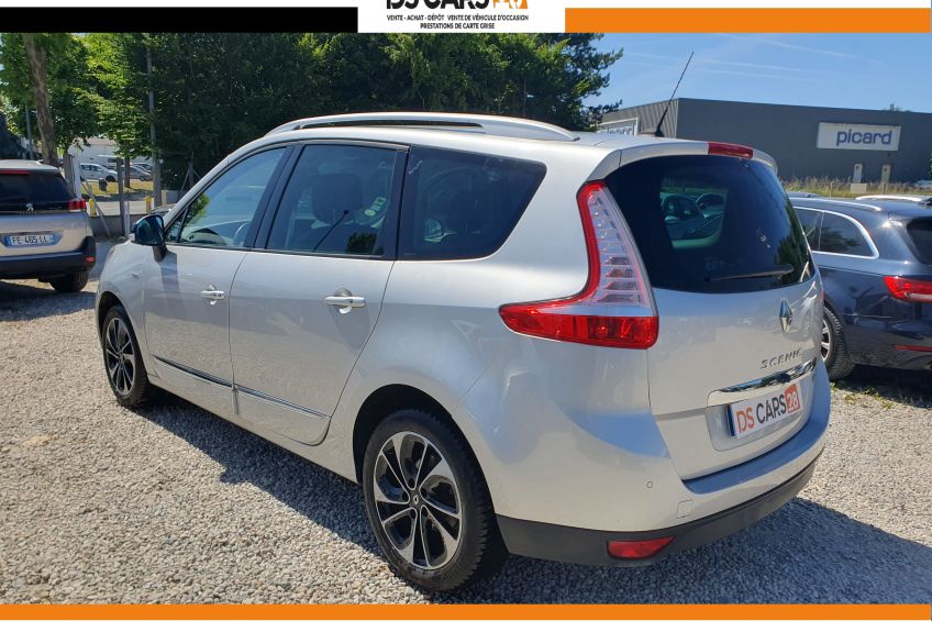 Renault Grand Scenic  3 Renault Scenic 1,6 DCI/7places/Caméra/Gps/Bluetooth/Bose/Garantie et révisé/Réservation&Livraison Possible