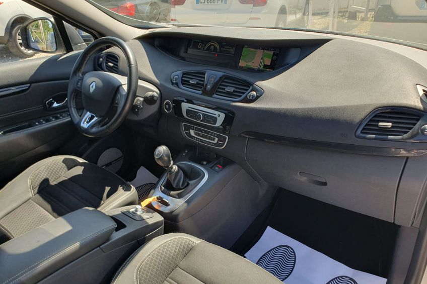 Renault Grand Scenic  3 Renault Scenic 1,6 DCI/7places/Caméra/Gps/Bluetooth/Bose/Garantie et révisé/Réservation&Livraison Possible