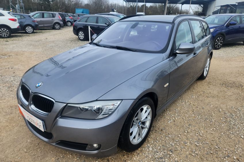 BMW 318D break Bmw 318D Touring Pack luxe/GPS/CUIR/Moteur à chaîne/Garantie/Réservation&Livraison Possible