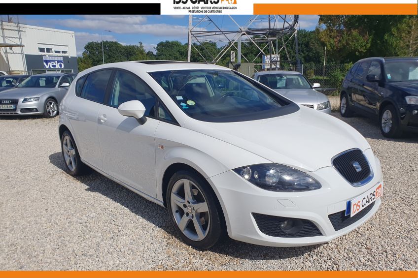 Seat Leon Seat Leon 1,6 TDI/Automatique/132000kms/Toit ouvrant/Distribution neuve/Garantie/Réservation&Livraison Possible