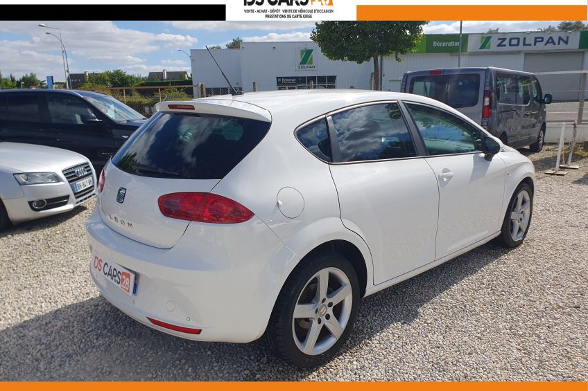 Seat Leon Seat Leon 1,6 TDI/Automatique/132000kms/Toit ouvrant/Distribution neuve/Garantie/Réservation&Livraison Possible