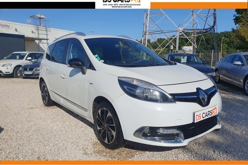 Renault Grand Scenic  3 Renault Scenic 1,6 DCI/7places/Camera/Gps/Attelage/Bose/Garantie et révisé/Réservation&Livraison Possible