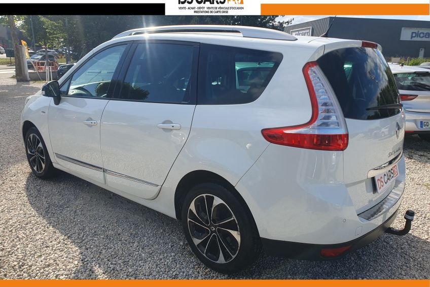 Renault Grand Scenic  3 Renault Scenic 1,6 DCI/7places/Camera/Gps/Attelage/Bose/Garantie et révisé/Réservation&Livraison Possible