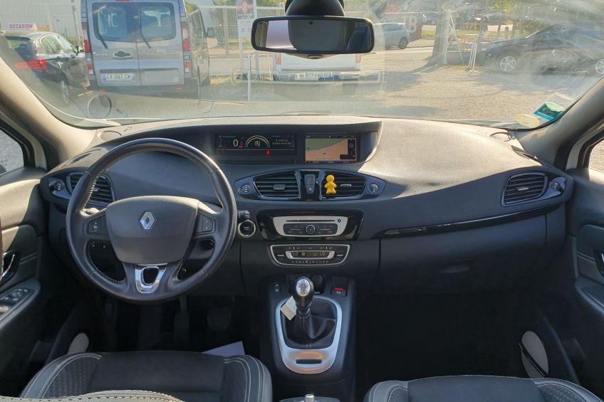 Renault Grand Scenic  3 Renault Scenic 1,6 DCI/7places/Camera/Gps/Attelage/Bose/Garantie et révisé/Réservation&Livraison Possible