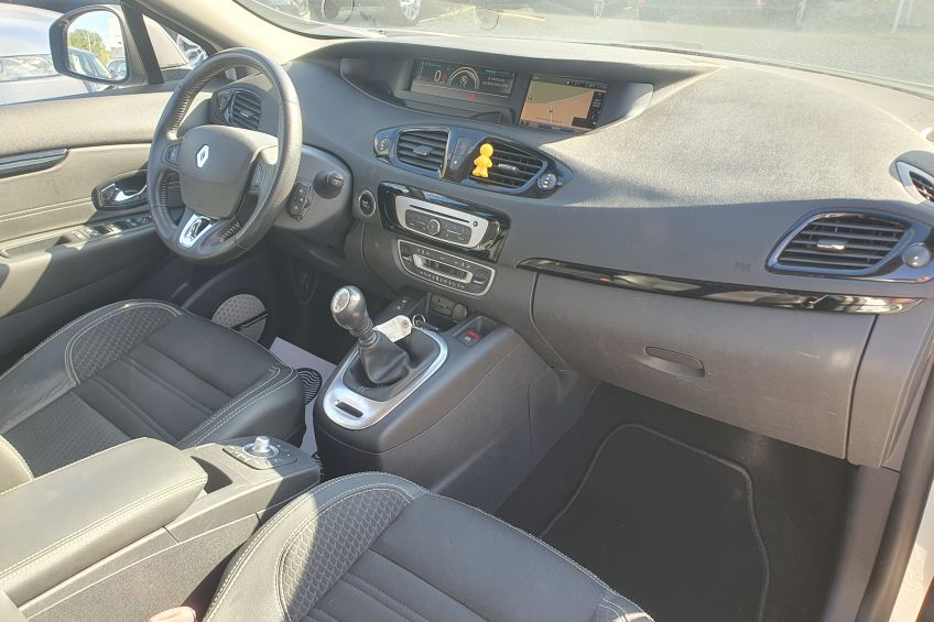 Renault Grand Scenic  3 Renault Scenic 1,6 DCI/7places/Camera/Gps/Attelage/Bose/Garantie et révisé/Réservation&Livraison Possible