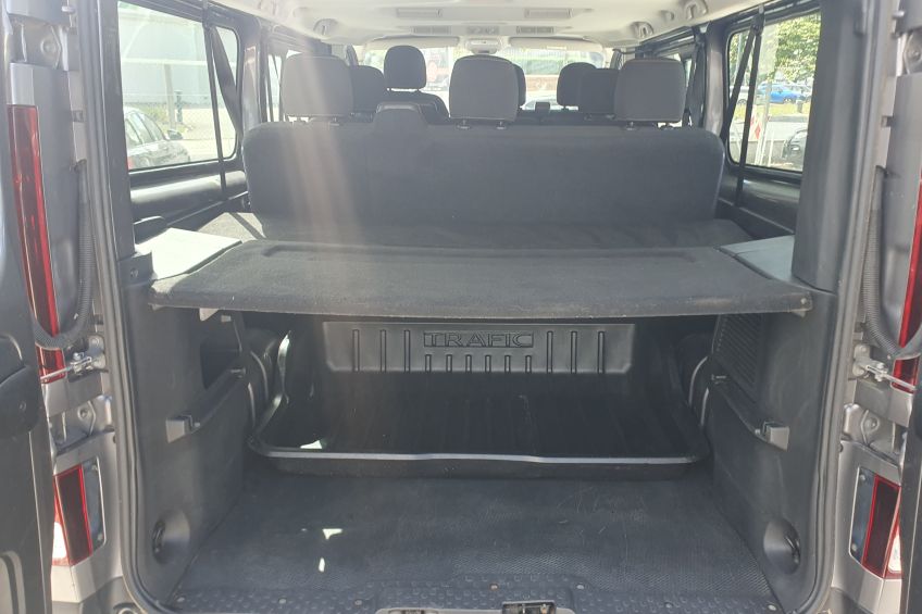 Renault trafic Renault Trafic 1,6 DCI/9places/94000kms/2018/Gps/Bluetooth/Garantie et révisé/Réservation&Livraison Possible