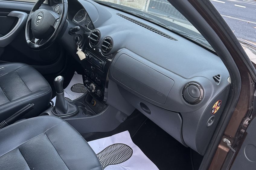 DACIA Duster Dacia Duster 1,5 DCI/2011/Diesel/cuir/Garantie et révisé/Réservation&Livraison Possible