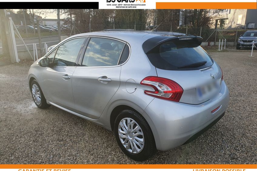 Peugeot 208 Peugeot 208 1,6 HDI/1ère main/Android/Carplay/Distribution neuve/Garantie/Réservation&Livraison Possible