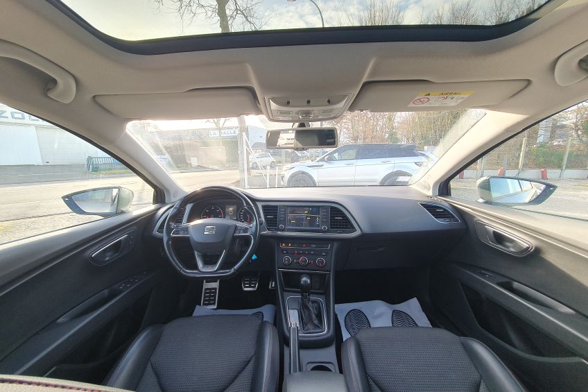 Seat Leon Seat Leon ST FR 2,0 tdi 184chAutomatique/Toit pano/attelage/Garantie/Réservation&Livraison Possible