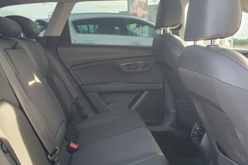 Seat Leon Seat Leon ST FR 2,0 tdi 184chAutomatique/Toit pano/attelage/Garantie/Réservation&Livraison Possible