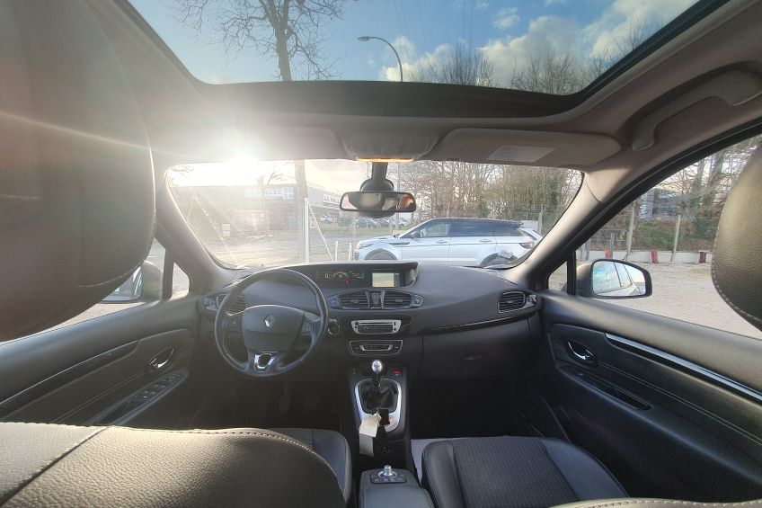 Renault Grand Scenic  3 Scénic 1,6 dci/7places/Bose/caméra/gps/bluetooth/Garantie et révisé/Réservation&Livraison Possible