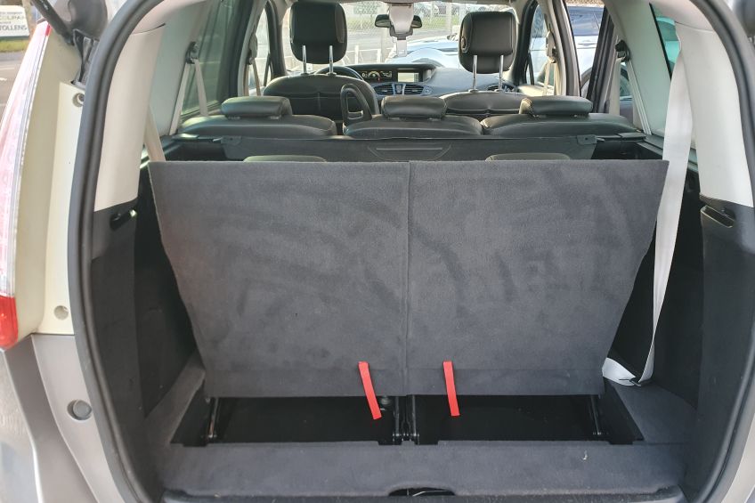 Renault Grand Scenic  3 Scénic 1,6 dci/7places/Bose/caméra/gps/bluetooth/Garantie et révisé/Réservation&Livraison Possible