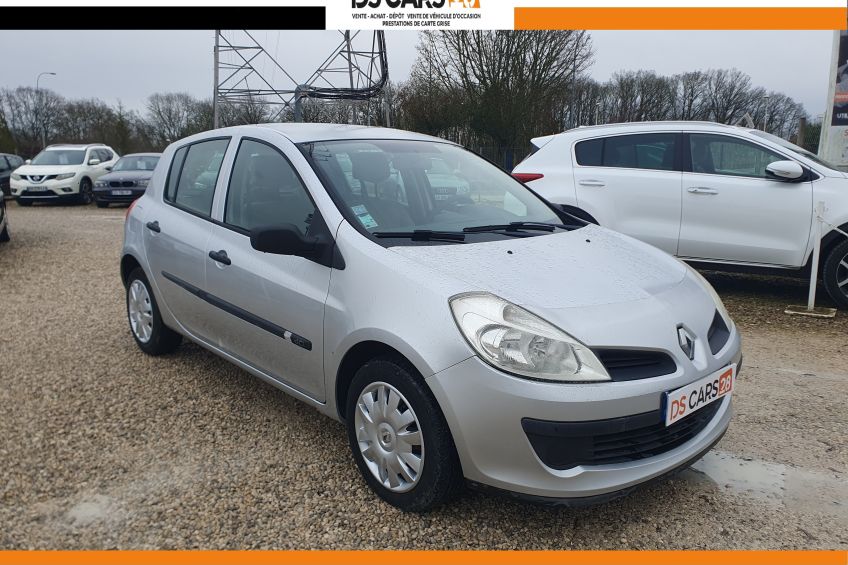 Renault Clio 3 Renault Clio 1,5 dci/Régulateur/Clim/Distribution neuve/garantie et révisé/Réservation&Livraison Possible