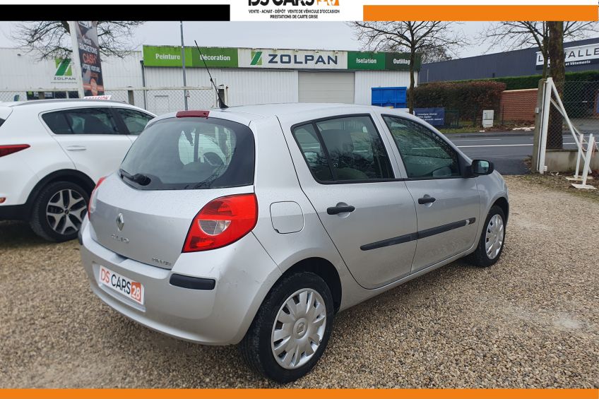 Renault Clio 3 Renault Clio 1,5 dci/Régulateur/Clim/Distribution neuve/garantie et révisé/Réservation&Livraison Possible