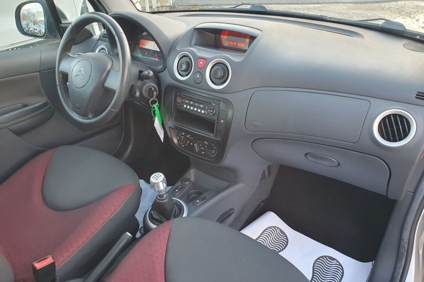 Citroën C3 Citroën C3 1,1/71000KMS/Attelage/Distribution neuve/Garantie et révisé/Réservation&Livraison Possible