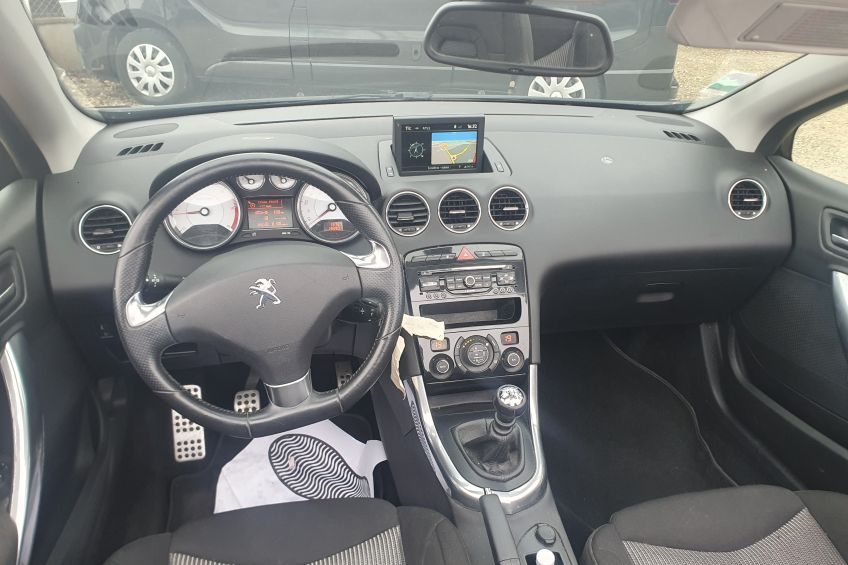 Peugeot 308CC Peugeot 308cc 1,6 hdi/GPS/Bluetooth/Radars/Garantie et révisé/Réservation&Livraison Possible