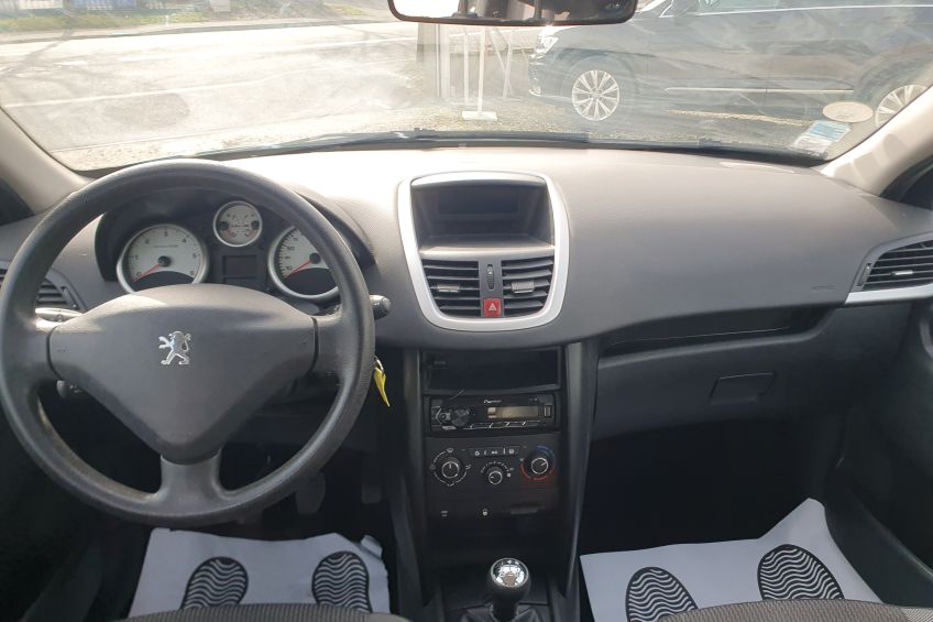 Peugeot 207 Peugeot 207 1,4 hdi/114000kms/Régulateur/Clim/Distribution neuve/Garantie/Réservation&Livraison Possible