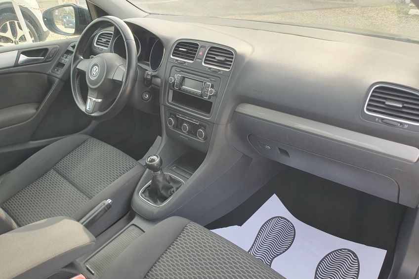 Volkswagen Golf 6 Volkswagen Golf 1,4/64000kms/1ère main/Attelage/Régulateur/Clim/Garantie/Réservation&Livraison Possible