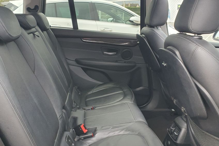 BMW Serie 2 Bmw 218D/7places/automatique/109000kms/Toit pano/Cuir/Garantie et révisé/Réservation&Livraison Possible