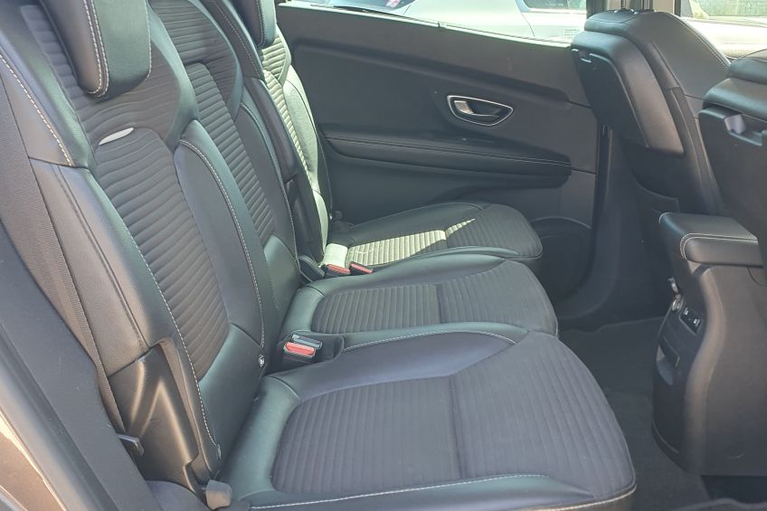 Renault Grand Scenic Renault Scenic 1,6 dci/7places/Caméra/Cuir/Gps/Bluetooth/Garantie/Réservation&Livraison Possible