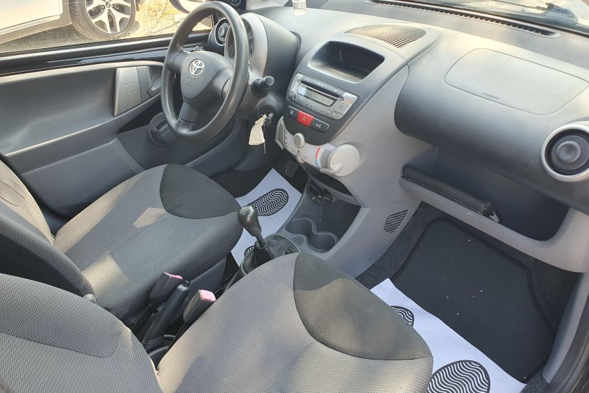 Toyota Aygo Toyota Aygo 1,4 D4D/ 90 000kms/Clim/Distribution neuve/Garantie et révisé/Réservation&Livraison Possible