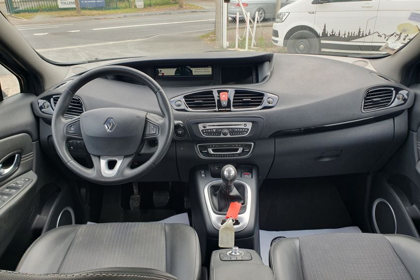 Renault Scenic 3 Renault Scenic 1,5 dci/Attelage/Bluetooth/GPS/Distribution neuve/Garantie/Réservation&Livraison Possible