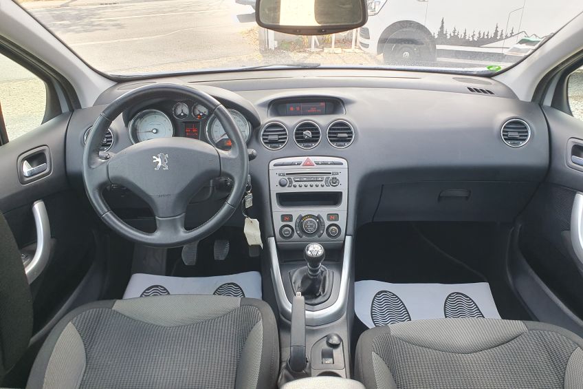 Peugeot 308 Peugeot 308 1,6 hdi/Toit pano/Clim/Radars/Distribution neuve/Garantie/Réservation&Livraison Possible
