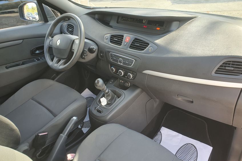 Renault Scenic 3 Renault Scenic 1,5 dci/92000kms/Distribution neuve/Bluetooth/Clim/Garantie/Réservation&Livraison Possible