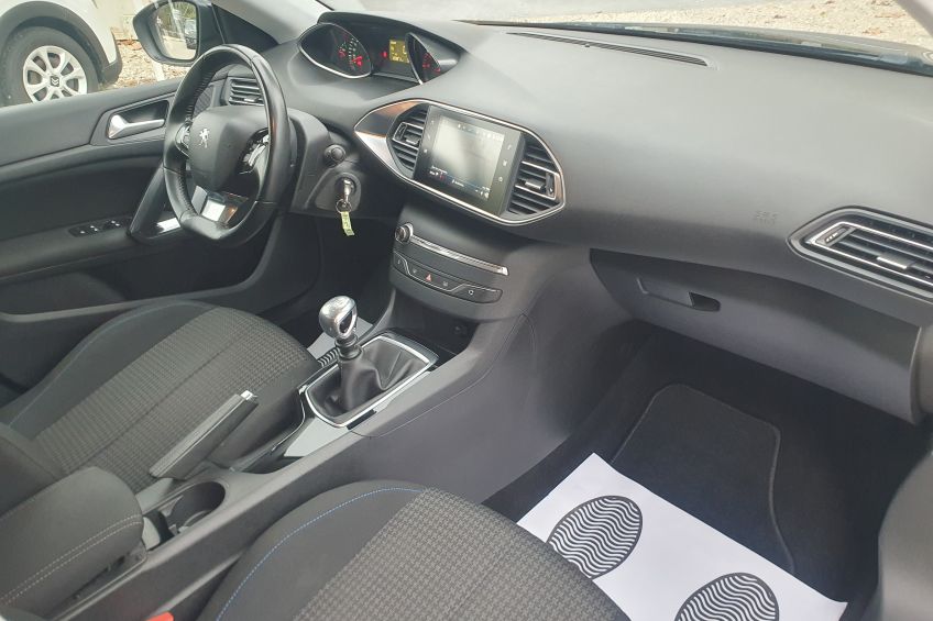Peugeot 308 SW Peugeot 308 sw 1,5 hdi/Android/Apple/Gps/Bluetooth/Distribution neuve/Garantie/Réservation&livraison possible