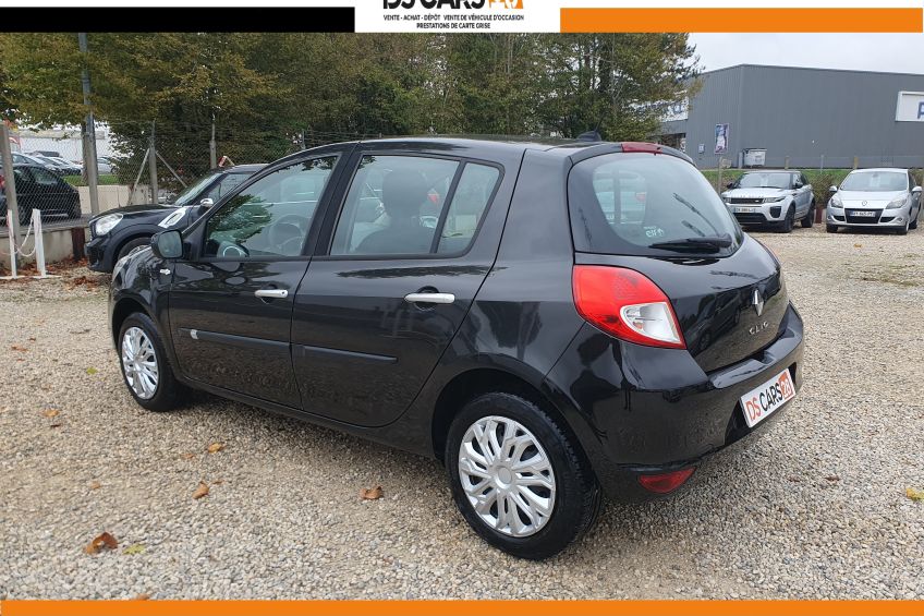 Renault Clio 3 Renault Clio 1,5 dci/Clim/Gps/Distribution neuve/Garantie et révisé/Réservation&livraison possible